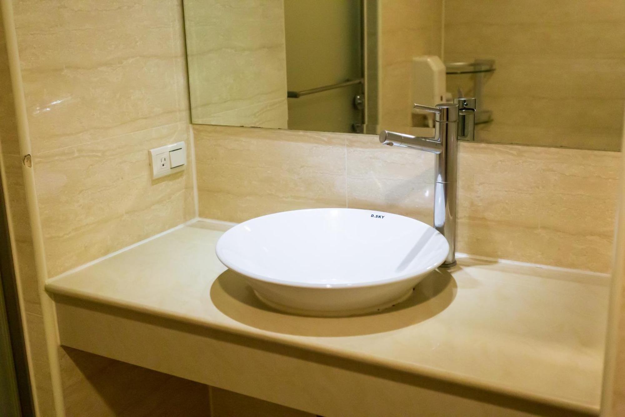 Newrise Hotel Гаосюн Экстерьер фото