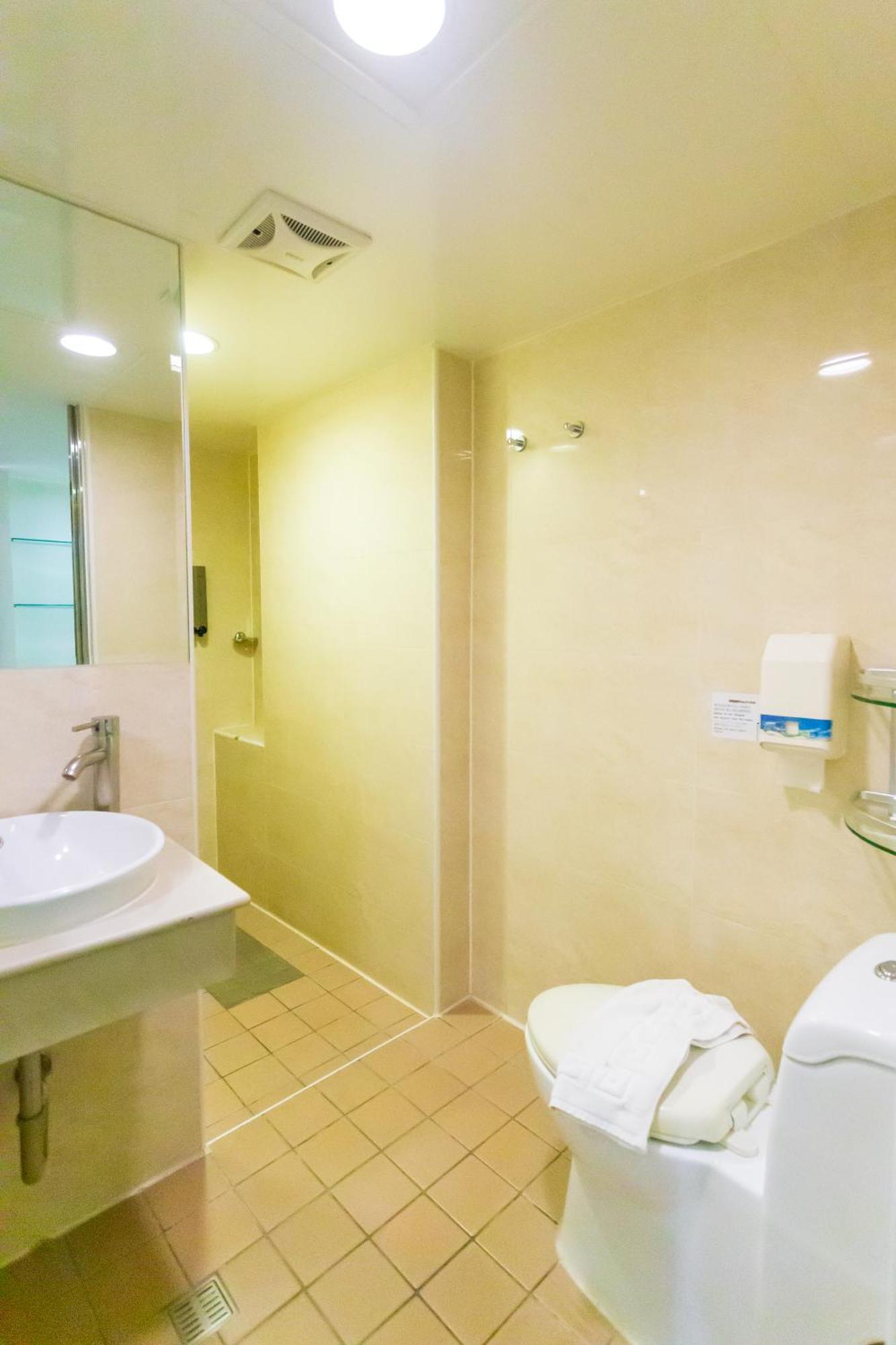 Newrise Hotel Гаосюн Экстерьер фото
