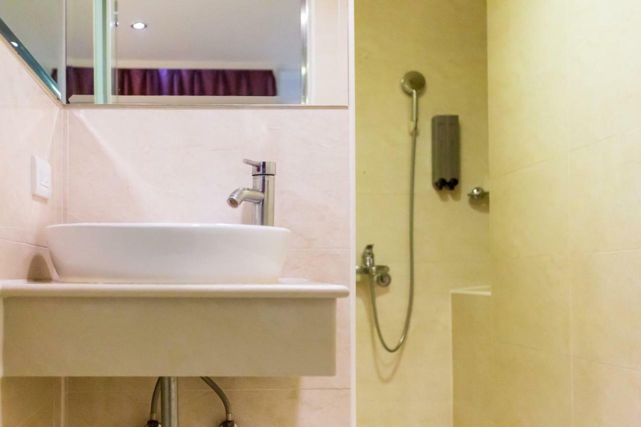 Newrise Hotel Гаосюн Экстерьер фото